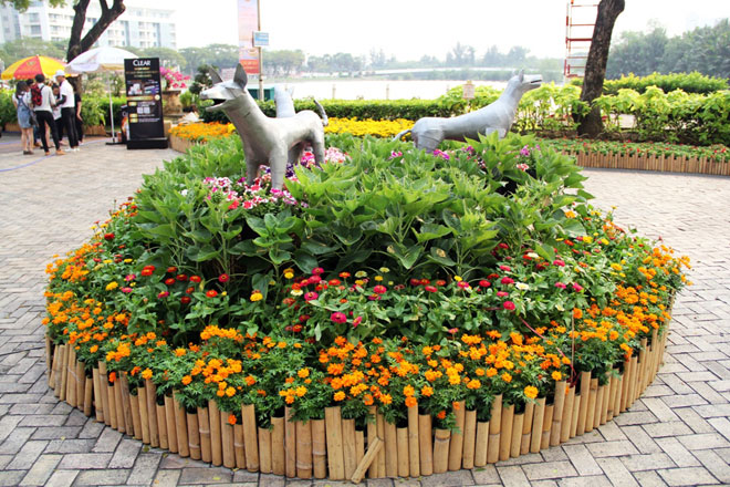 Hồn quê xuất hiện tại khu nhà giàu ở Sài Gòn ngày giáp Tết